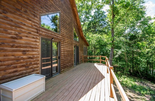 Tecumseh Cabin | Unwind & Refresh at Memories Made Cabin