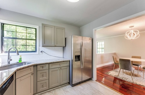 Stone Mountain House | Unwind & Relax at LEGACY ESTATES