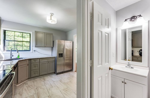 Stone Mountain House | Unwind & Relax at LEGACY ESTATES