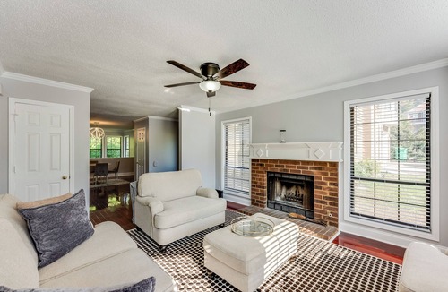 Stone Mountain House | Unwind & Relax at LEGACY ESTATES