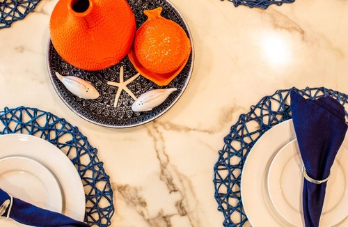 Montgomery Apartment | Unwind & Sail away at our Stylish Marina Home