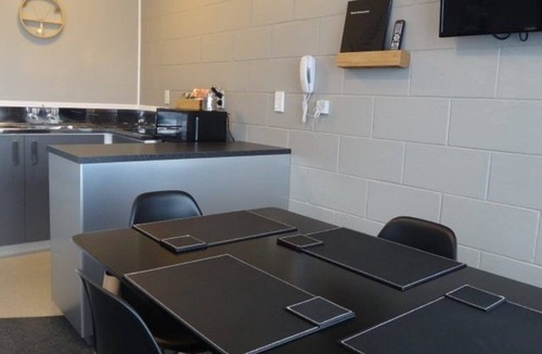 Stratford Apartment | Unwind @ Taranaki Relaxing Eco Suite