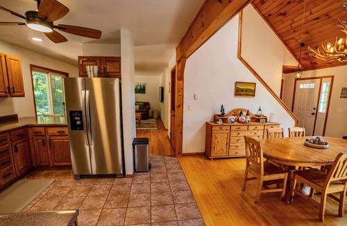 Windham House | Unwind Windham, Chalet