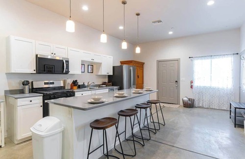 Barrio San Antonio Condo | UofA & Gem Show Base | Modern 4BR Duplex