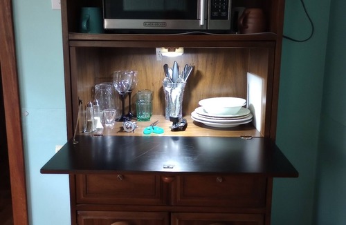 Oakley Apartment | UP AND RUNNING! 5 star property since 2017! Convenient~Comfy~Private~Clean