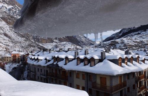 Benasque Apartment | Up Benasque El Grito de Tarzan