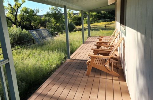 Mule Creek House | Up Country Ranch House down a quiet lane