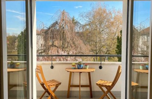Glattbrugg Apartment | UP&GREAT Apartments - Modern Riverside Homes near Airport and Free Parking