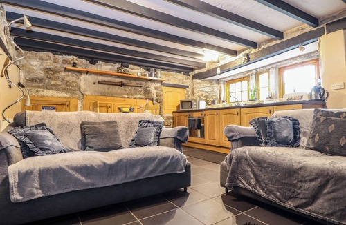 Lower Boscaswell Cottage | Up Over Head