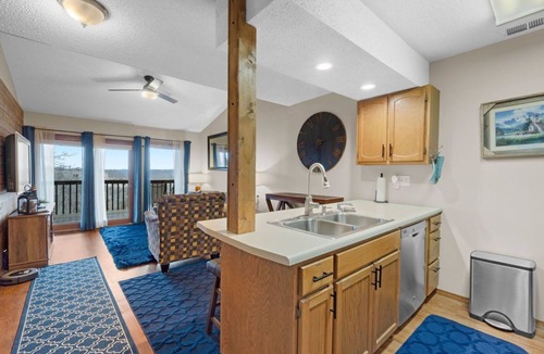Notch Estates Condo | UP TO 50% OFF, Peaceful Ozark Mtn Home, 1 Mi to Silver Dollar City