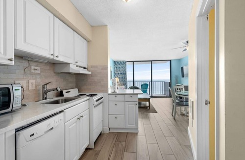 Crescent Beach Condo | Updated 1-Bedroom Oceanfront Condo| Carolina Reef - 704