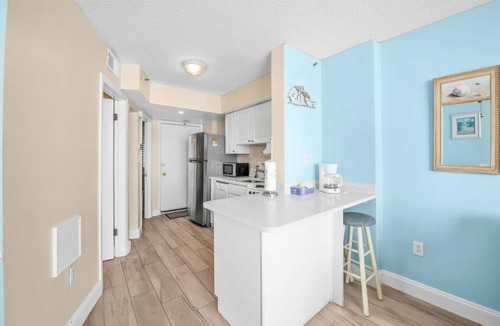 Crescent Beach Condo | Updated 1-Bedroom Oceanfront Condo| Carolina Reef - 704