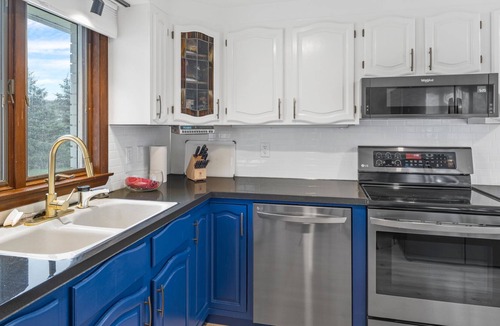 Pickerington House | Updated 1940s Ranch on 9 Acres with Pond