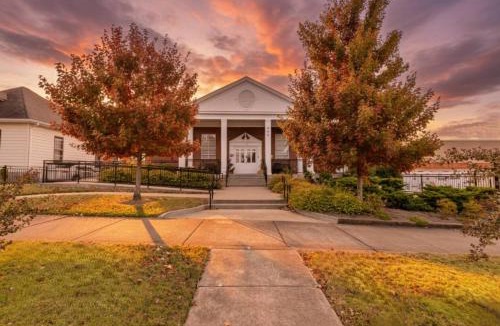 Historic Edgefield Apartment | Updated 1BR in East Nash-Historic Church Building