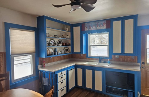 Beaver Dam House | Updated 2BR Work or Fun Ready North Hwy 33