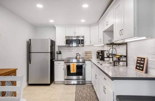 Santa Maria House | Updated 3 Bd Home, Pet Friendly, Backyard Oasis