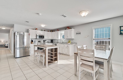 Fort Morgan House | Updated 3 Bedroom, 2 Bath home with easy beach access and great Gulf Views