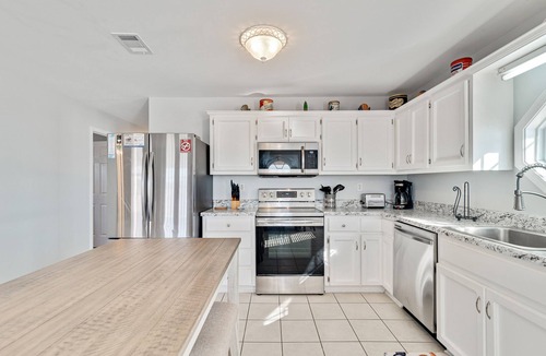 Fort Morgan House | Updated 3 Bedroom, 2 Bath home with easy beach access and great Gulf Views