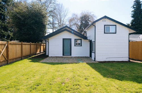 Kelso House | Updated 3 Bedroom Charmer