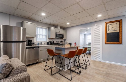 Constable Hook Apartment | Updated 3BR (9 Beds) | Walk to NYC Transit