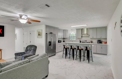 Lakeview  Jefferson County House | Updated 4 bedroom home in Oragnefield