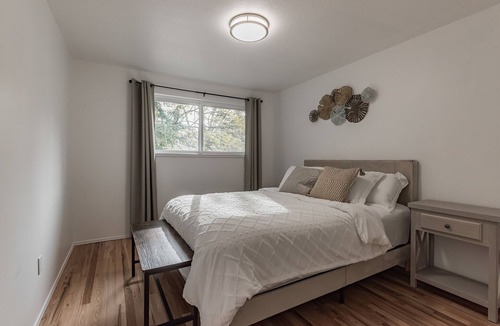 Tigard House | Updated 4beds/2baths Cozy House