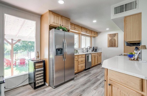 Granbury House | Updated 4BR Lakefront w/Hot Tub, Dock & Fire Pit