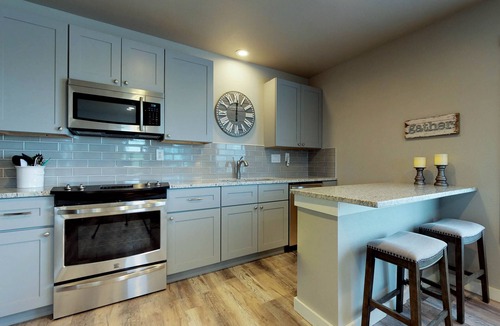 Anna Maria Condo | Updated bayside condo with heated pool - across the street from the beach