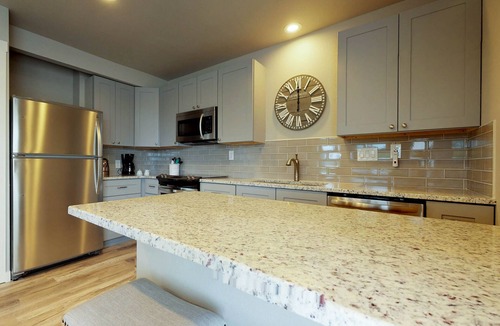 Anna Maria Condo | Updated bayside condo with heated pool - across the street from the beach