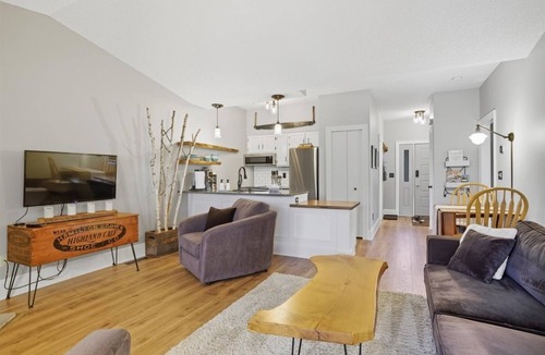 Biwabik Condo | Updated beachfront condo at Giants Ridge