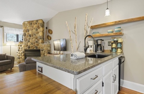Biwabik Condo | Updated beachfront condo at Giants Ridge