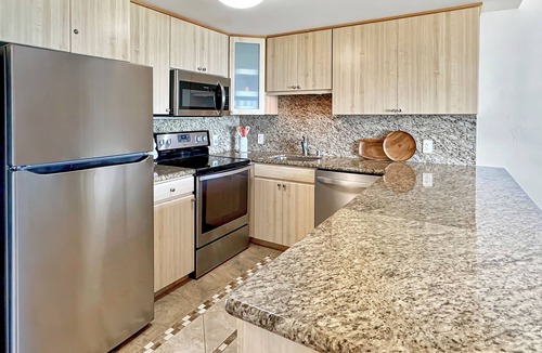 Kapaa Apartment | Updated Beachfront Condo! Walk to Old Town Kapa'a