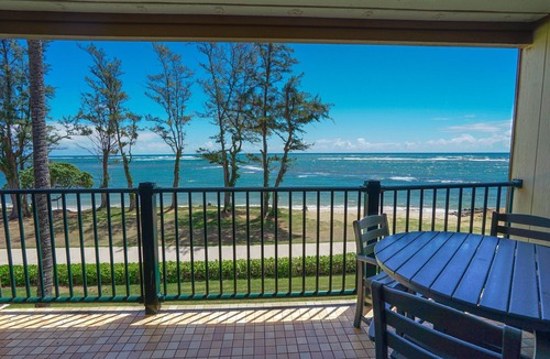 Kapaa Apartment | Updated Beachfront Condo! Walk to Old Town Kapa'a