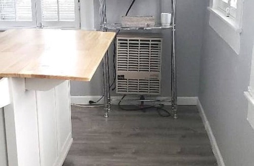 Livonia House | Updated Beautiful Boathouse!