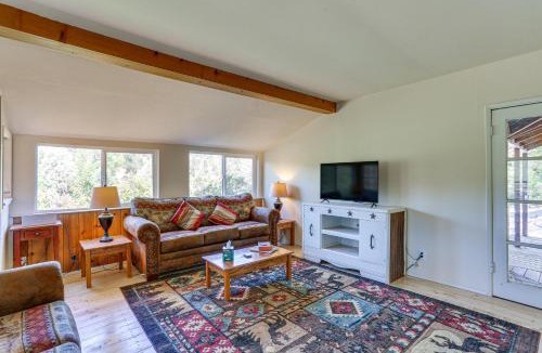 Lewiston House | Updated Cabin in Lewiston Historical District!