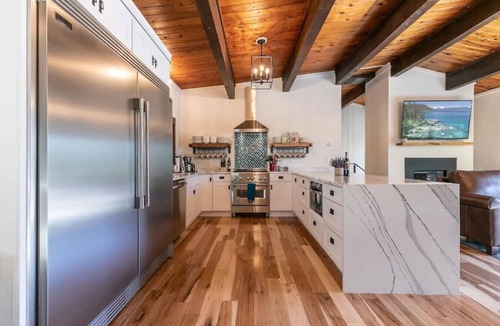 Tahoe Woods House | Updated Cabin near Beach&Ski HotTub Sauna Pets EV