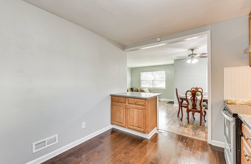Enderly Park House | Updated Charlotte Home w/Yard ~ 3 Mi to Uptown!