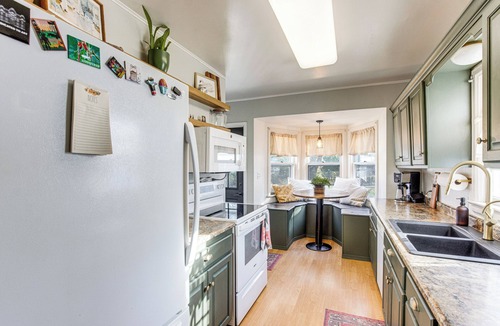 Waterloo House | Updated & Charming! Waterloo Home w/Patio