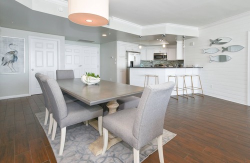 Destin Condo | Updated chic, modern beachfront condo w/private balcony!