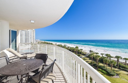 Destin Condo | Updated chic, modern beachfront condo w/private balcony!