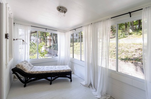 Macatawa Cottage | Updated, Classic Cottage in Macatawa Hills