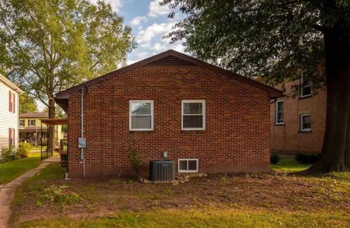 St Albans House | Updated clean Ranch with basement
