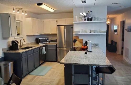 St. Marys House | Updated & Cozy 3/2 in Downtown Historic St Marys