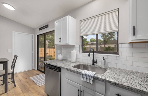 O'Fallon House | Updated & Cozy 3 BDR Home