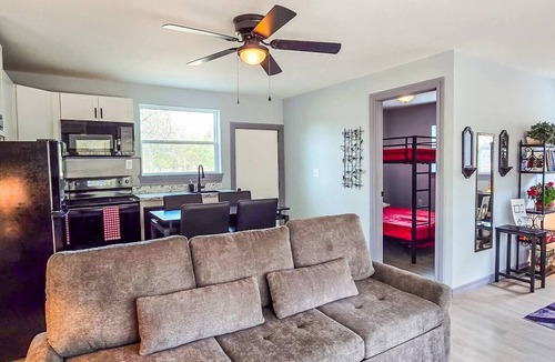 Checotah House | Updated, Cozy Cottage in the Heart of Checotah