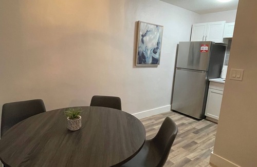 Sailboat Bend Apartment | Updated downtown FTL apartment