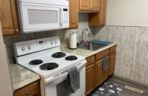 Cheyenne Apartment | Updated duplex 2 minutes from great downtown shopping and food!