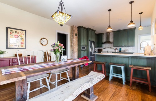 Junius Heights House | Updated East Dallas Home (Walkable to Lakewood)