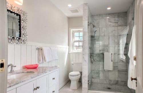Hendersonville House | Updated Historic House in Peaceful Garden Setting