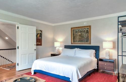 Hendersonville House | Updated Historic House in Peaceful Garden Setting